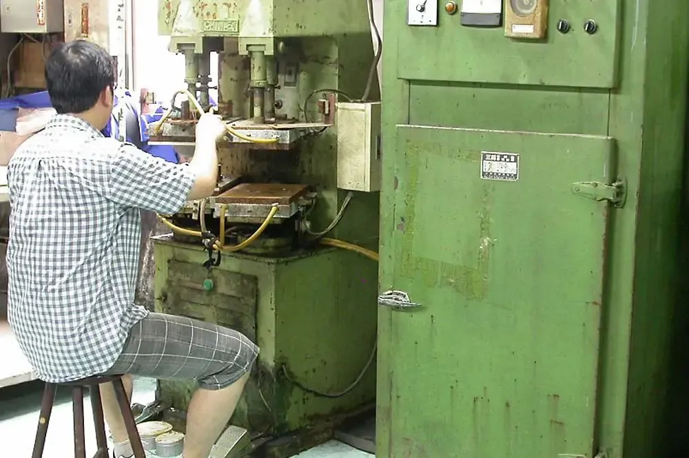 Foam Molding & Cutting
